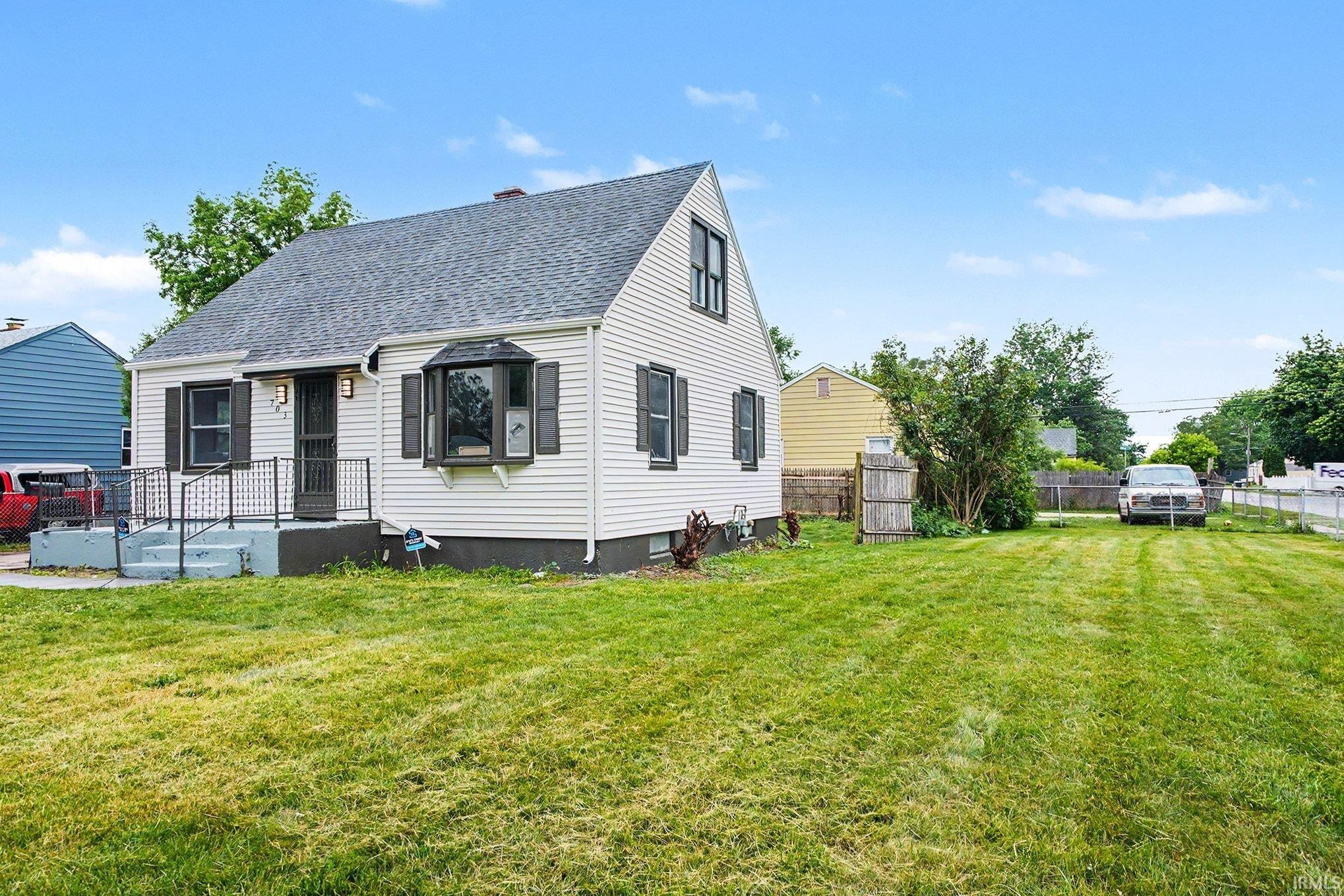 703 S Wellington Street South Bend IN 46619