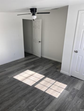 303 E North Street Winslow IN 47598
