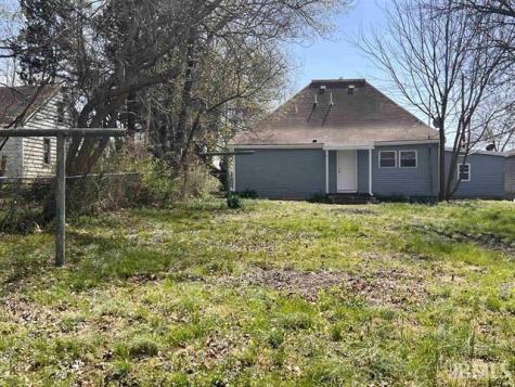 303 E North Street Winslow IN 47598