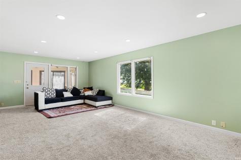 614 N Arch Street Monon IN 47995