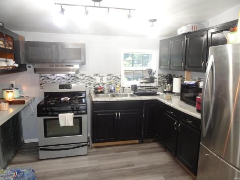 8215 S U.s. 421 San Pierre IN 46374