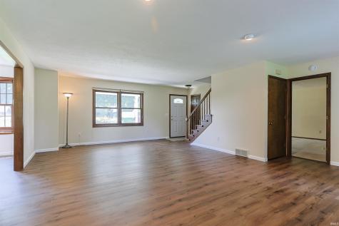 52026 Larkspur Circle Granger IN 46530