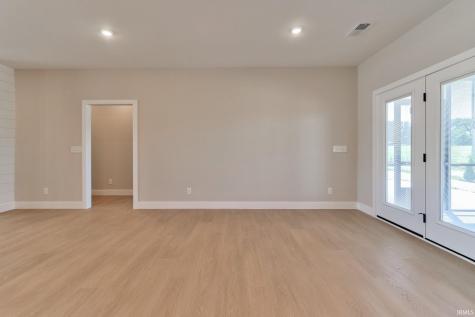 18310 Whitfield Court Evansville IN 47725