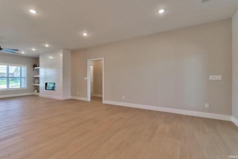 18310 Whitfield Court Evansville IN 47725