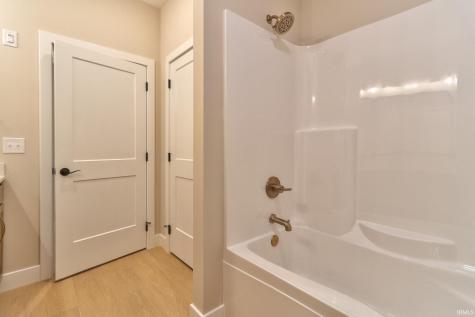 18310 Whitfield Court Evansville IN 47725
