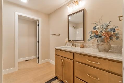 18310 Whitfield Court Evansville IN 47725