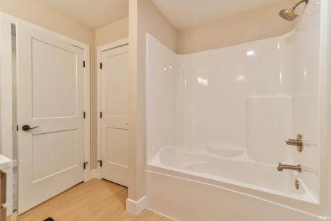 18310 Whitfield Court Evansville IN 47725