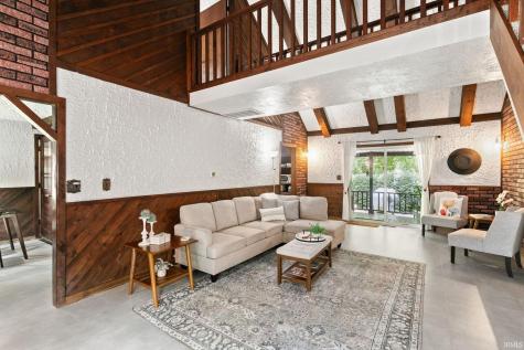 10281 County Road 4 Middlebury IN 46540