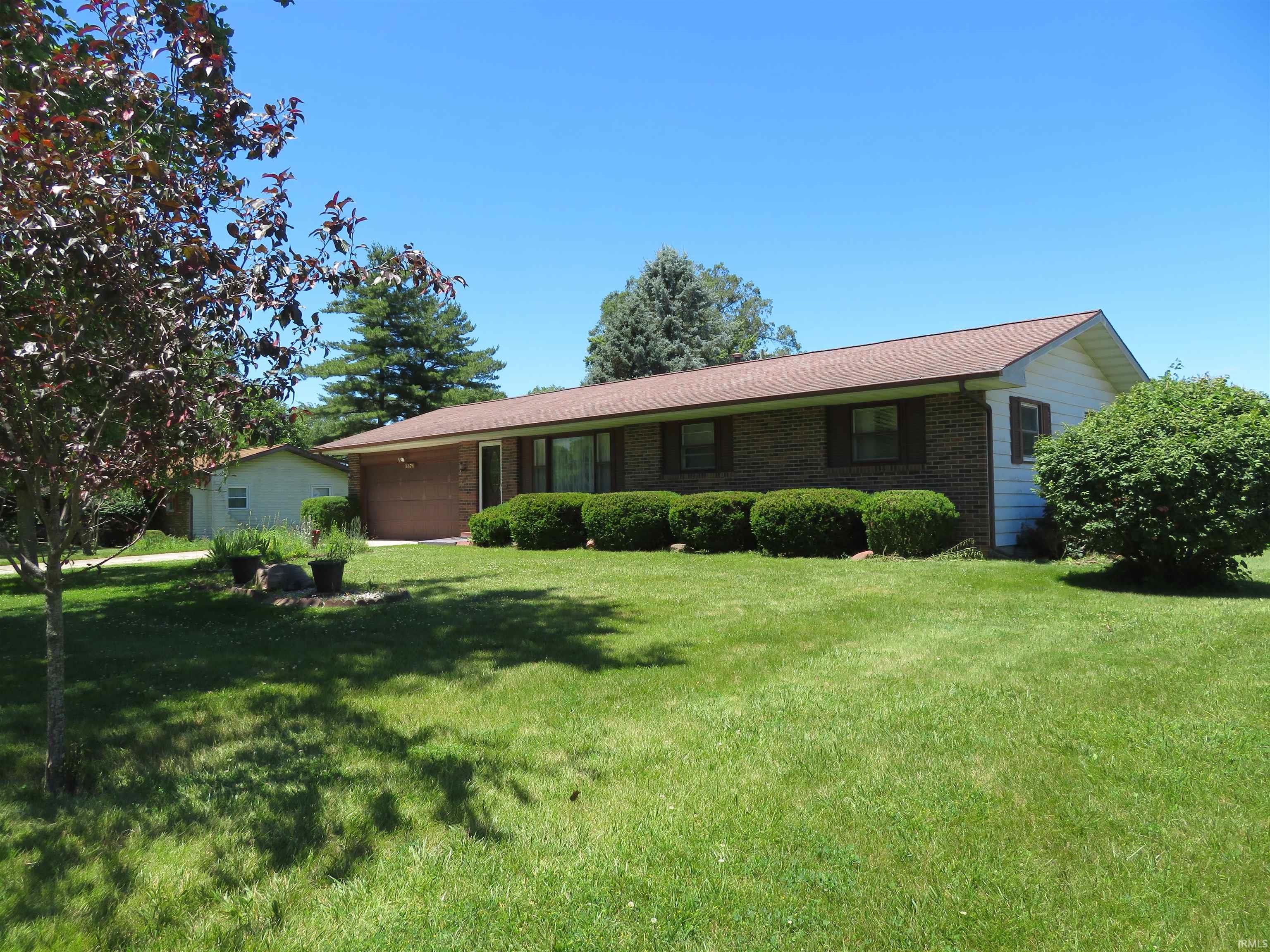 3376 E Kenway Drive Warsaw IN 46580