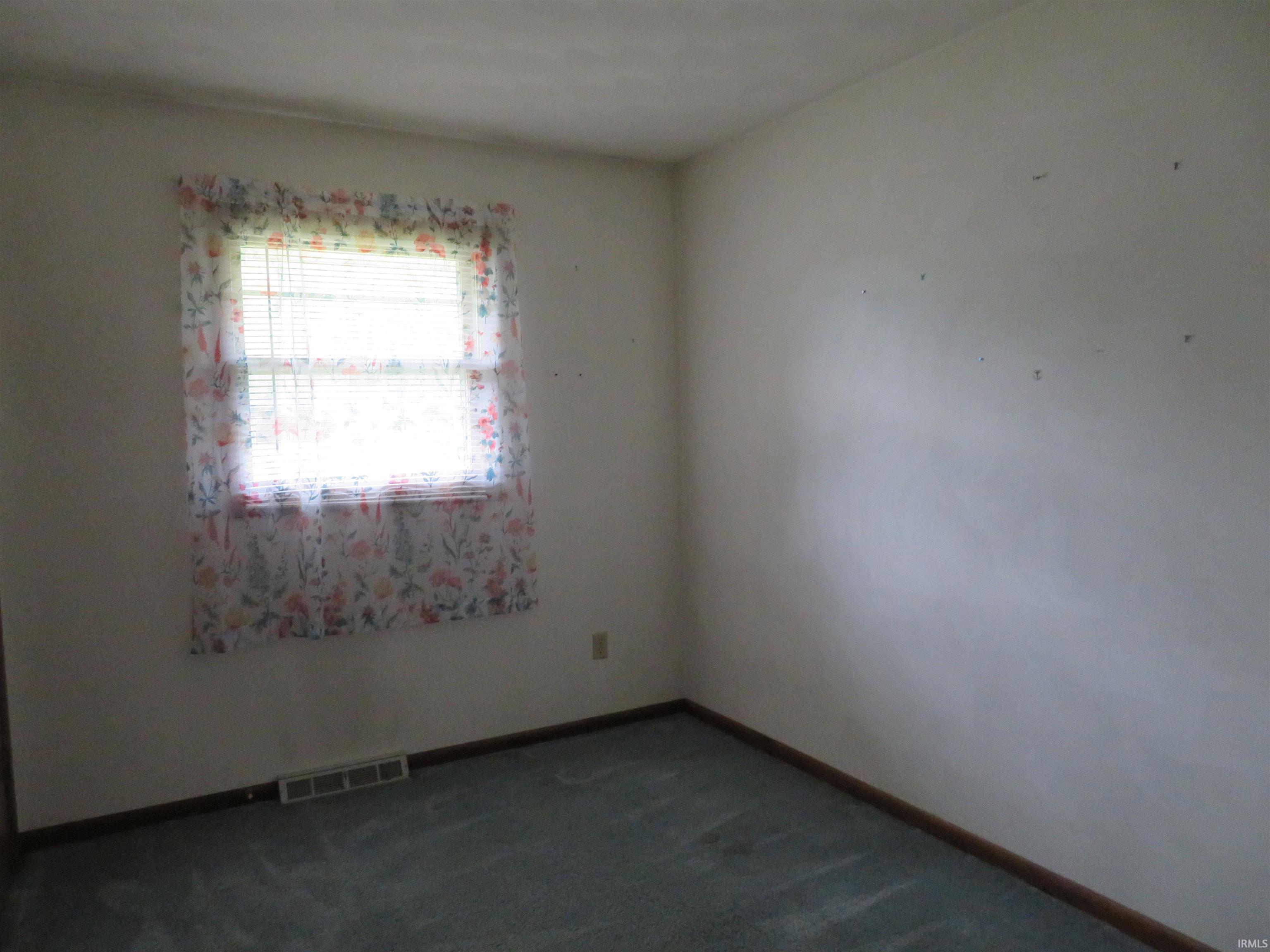 3376 E Kenway Drive Warsaw IN 46580