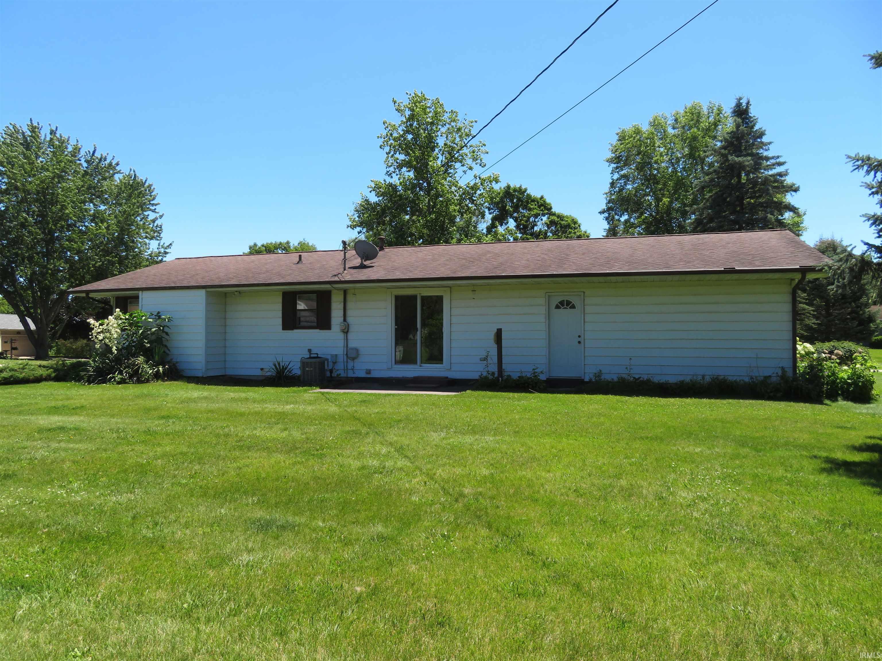 3376 E Kenway Drive Warsaw IN 46580