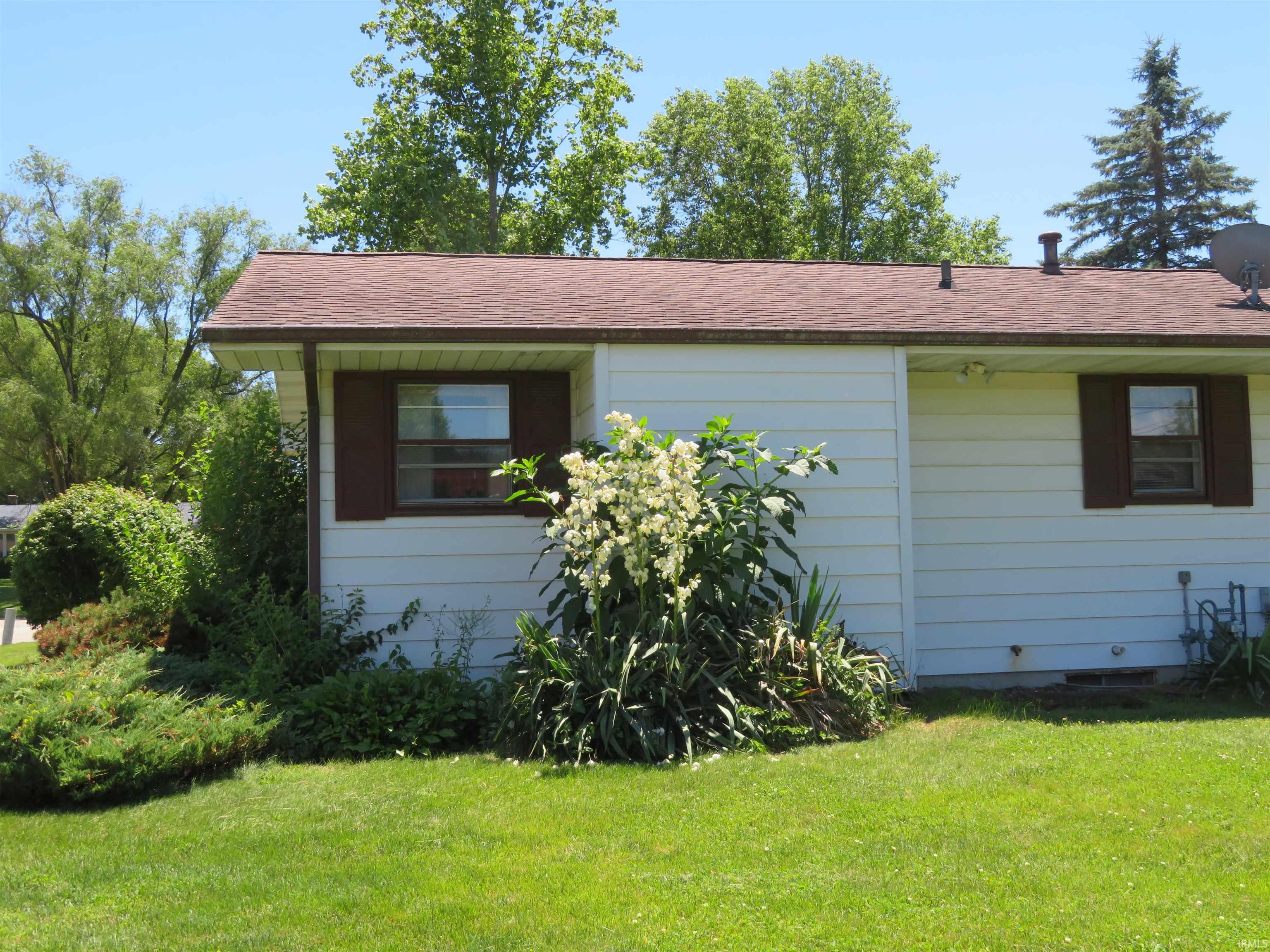 3376 E Kenway Drive Warsaw IN 46580