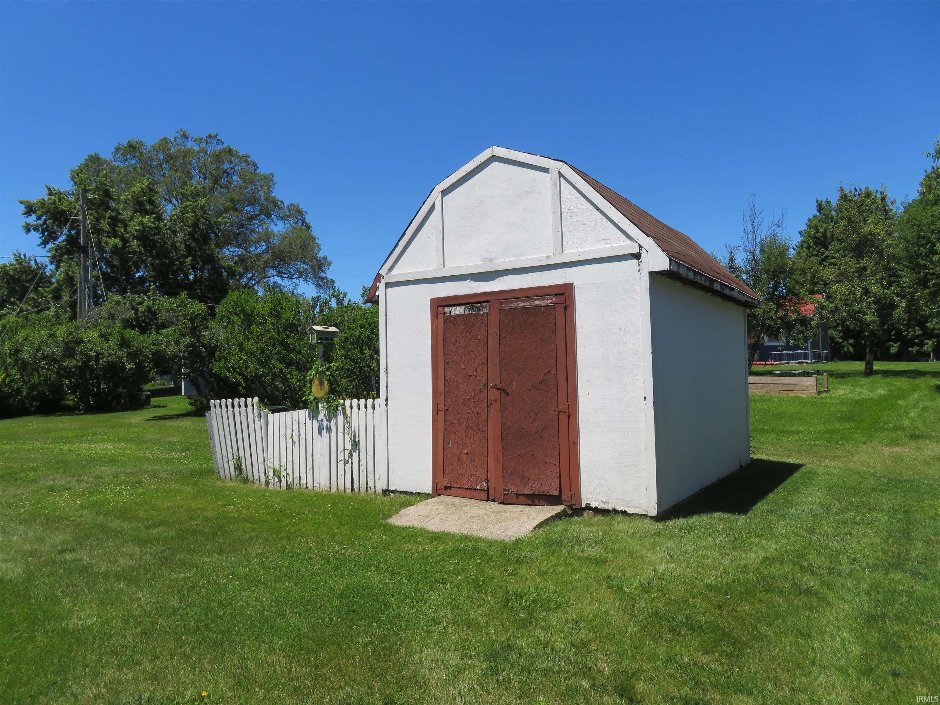 3376 E Kenway Drive Warsaw IN 46580
