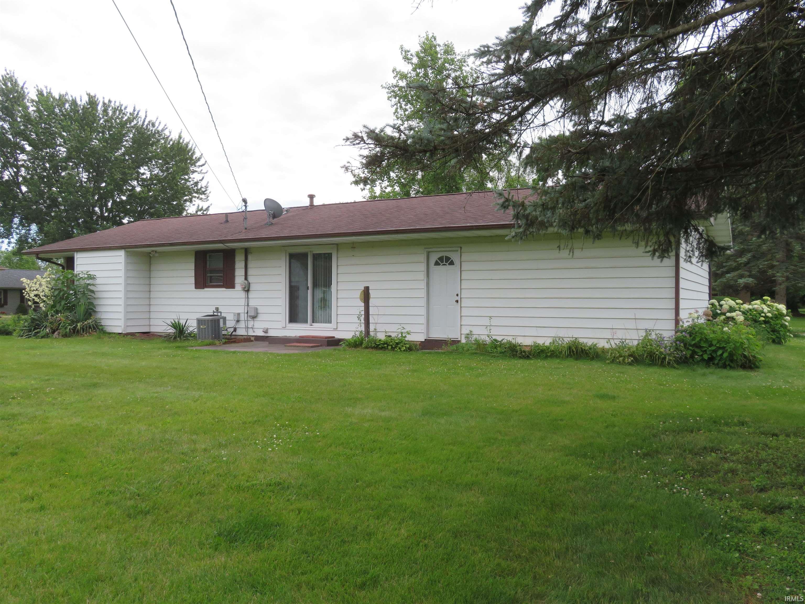 3376 E Kenway Drive Warsaw IN 46580