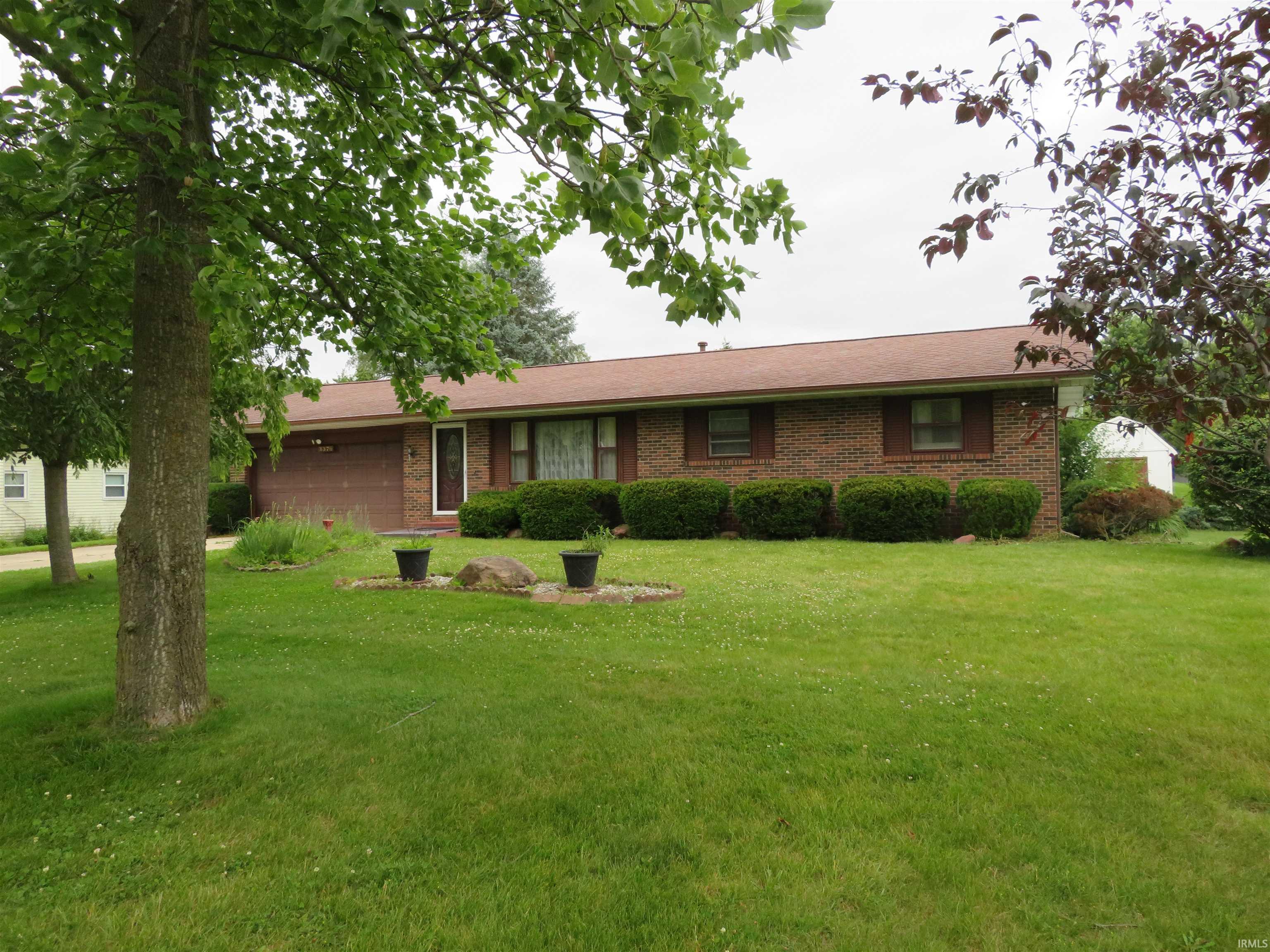 3376 E Kenway Drive Warsaw IN 46580