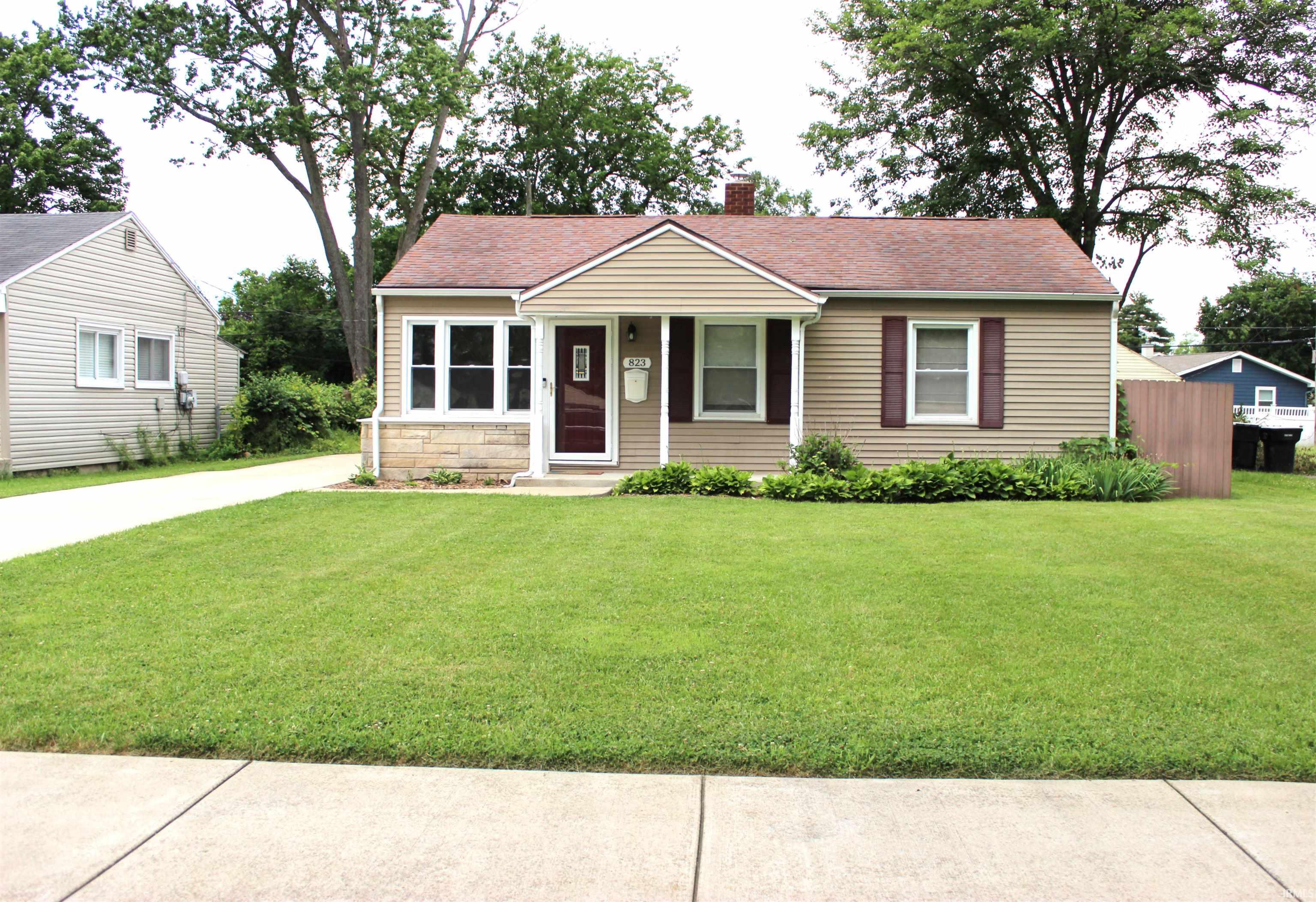 823 Northwood Drive South Bend IN 46617