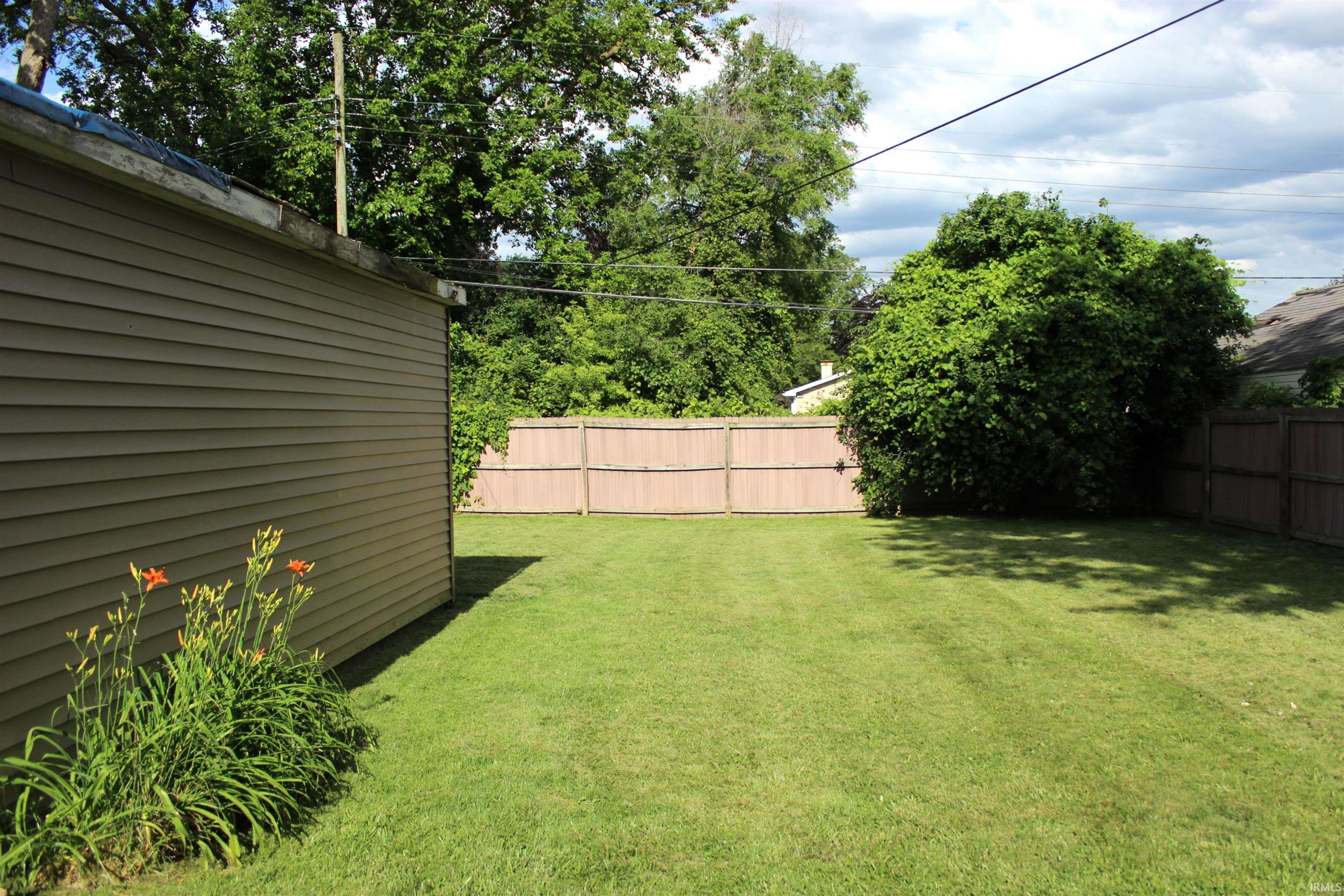 823 Northwood Drive South Bend IN 46617