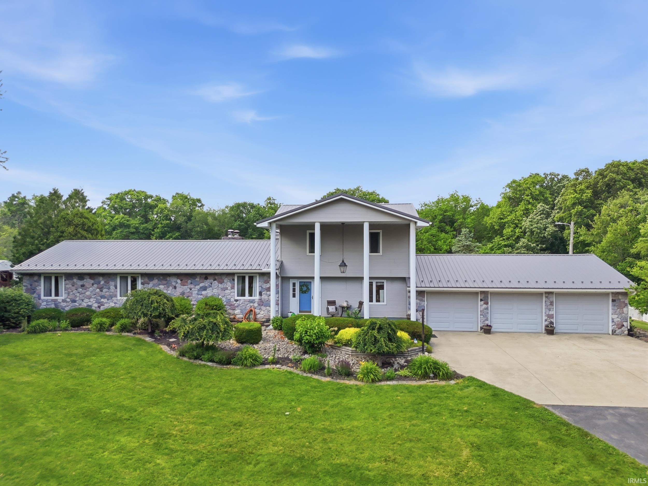 4178 E 1100 N Roanoke IN 46783