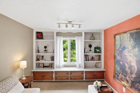 4178 E 1100 N Roanoke IN 46783