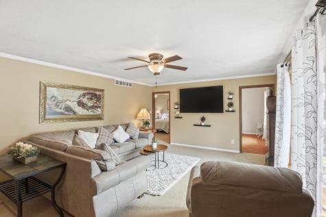 4178 E 1100 N Roanoke IN 46783