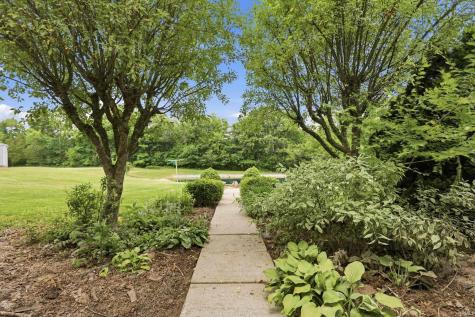 4178 E 1100 N Roanoke IN 46783