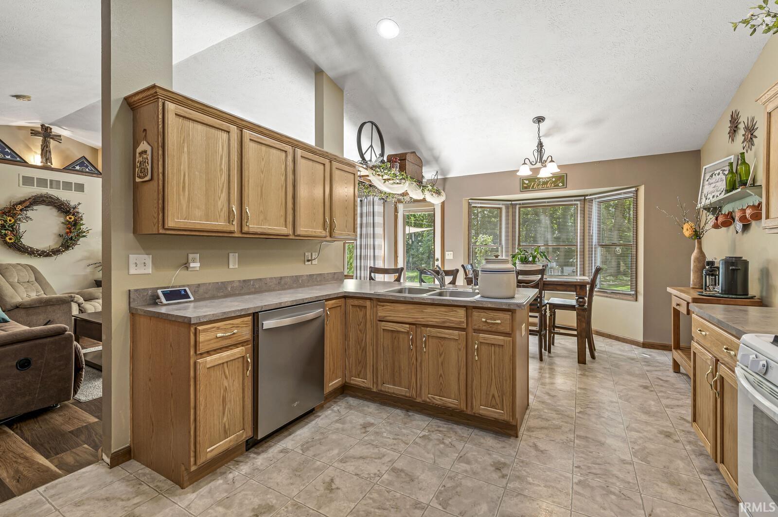 30336 Wynd Tree Boulevard Elkhart IN 46516