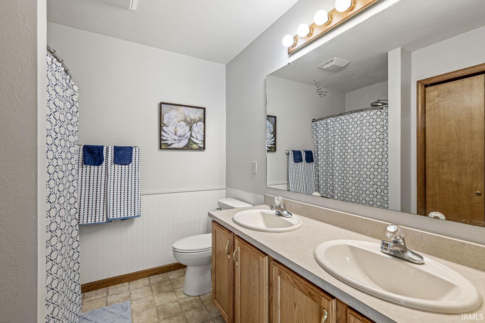 30336 Wynd Tree Boulevard Elkhart IN 46516