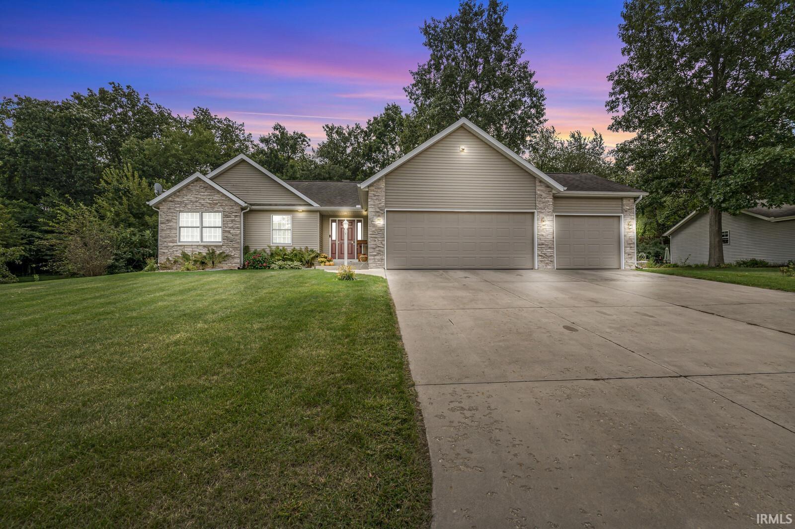 30336 Wynd Tree Boulevard Elkhart IN 46516