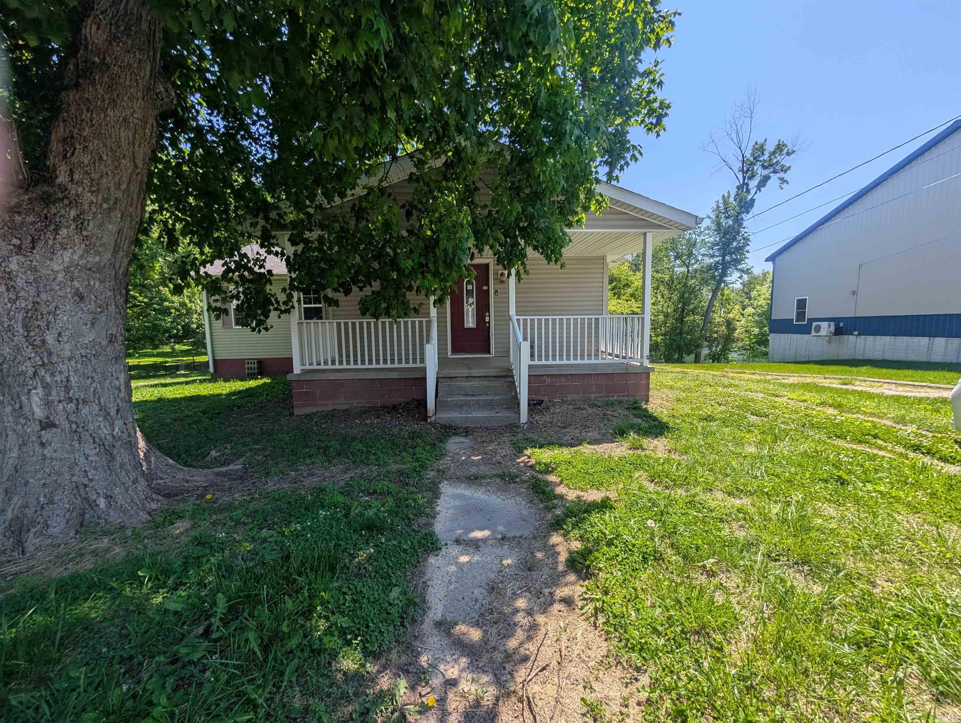 1744 Bedford Road Washington IN 47501