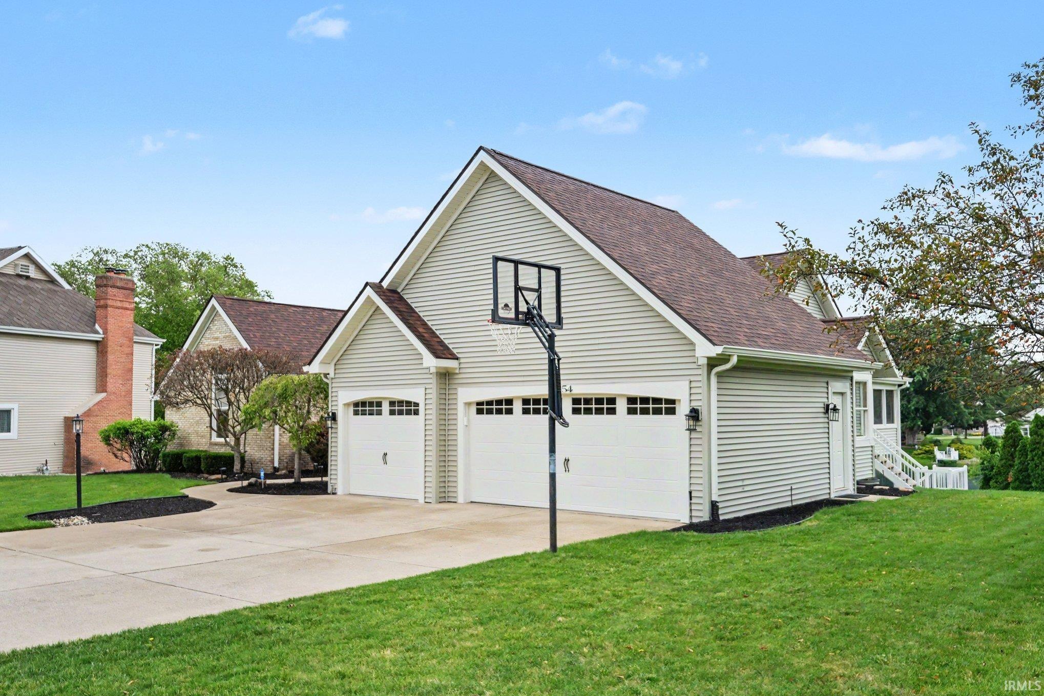 51754 S Saddle Ridge Lane Granger IN 46530