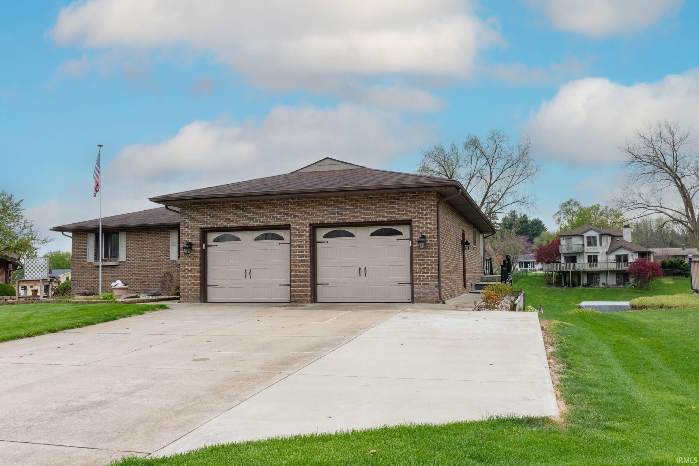 29342 River Shore Estates Elkhart IN 46516