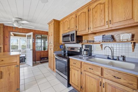 8110 N Lakewood Drive Unionville IN 47468
