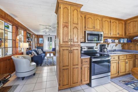 8110 N Lakewood Drive Unionville IN 47468