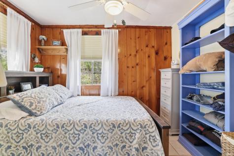 8110 N Lakewood Drive Unionville IN 47468