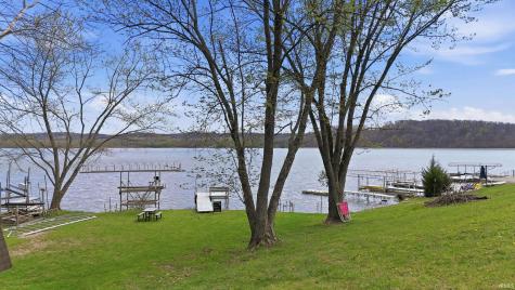 8110 N Lakewood Drive Unionville IN 47468