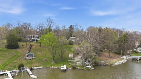 8110 N Lakewood Drive Unionville IN 47468