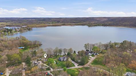8110 N Lakewood Drive Unionville IN 47468