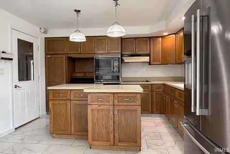 2521 Riverview Place Elkhart IN 46516