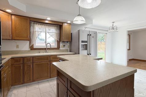 2521 Riverview Place Elkhart IN 46516