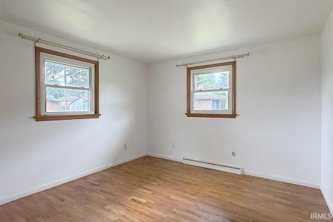 2521 Riverview Place Elkhart IN 46516