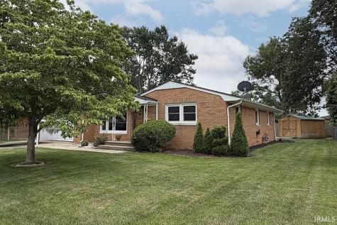 2521 Riverview Place Elkhart IN 46516