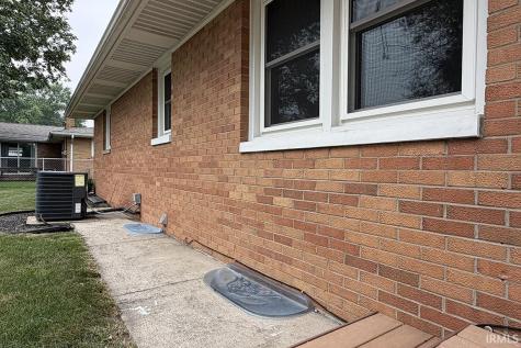 2521 Riverview Place Elkhart IN 46516
