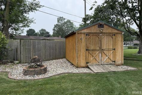 2521 Riverview Place Elkhart IN 46516