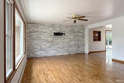 2521 Riverview Place Elkhart IN 46516