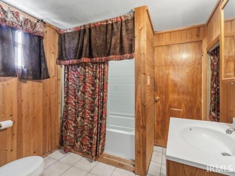302 N Sims Street Swayzee IN 46986