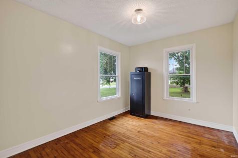 1201 W Warren Street Mitchell IN 47446