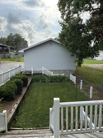 909 N Washington Street Bicknell IN 47512