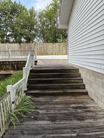 909 N Washington Street Bicknell IN 47512