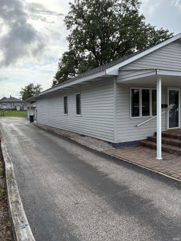 909 N Washington Street Bicknell IN 47512