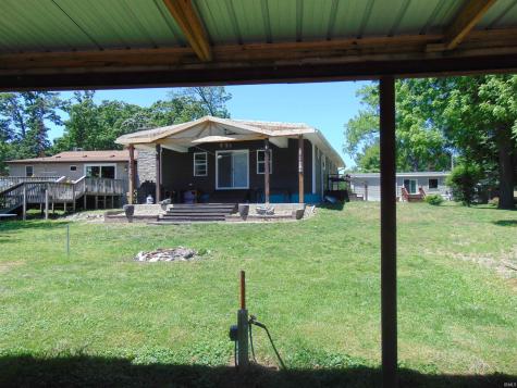 8983 N Shepards Park Avenue Monticello IN 47960